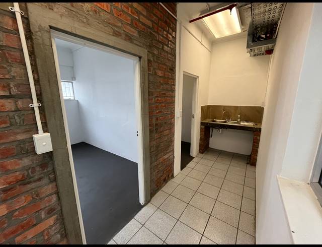 228M² WAREHOUSE TO LET IN MAITLAND